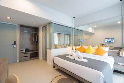 豪华双人间 — MORE Patong Hotel